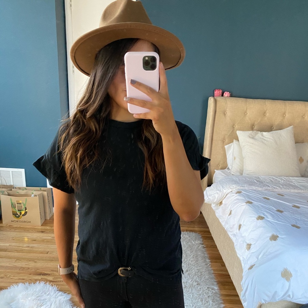ruffle sleeve tee